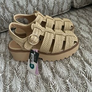 Wild Fable platform sandal